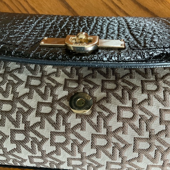 DKNY Black Monogram Clutch/Shoulder Handbag - Picture 4 of 12